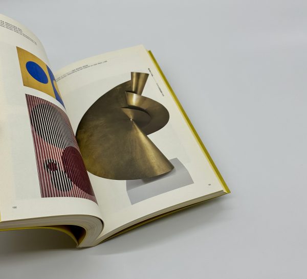 日本の前衛　ART INTO LIFE　1900-1940