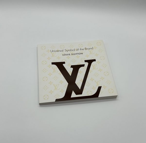 Universal Symbol of the Brand　LOUIS VUITTON　ルイ・ヴィトン　時空を超える意匠の旅