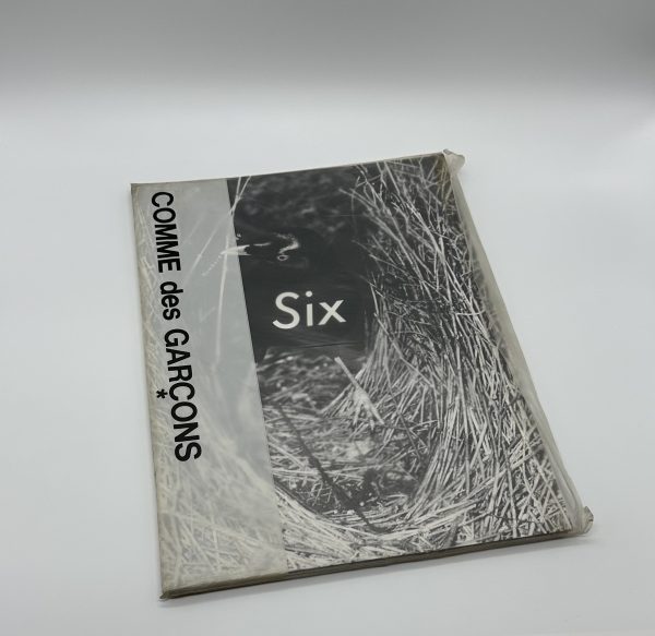 Six COMME des GARCONS Number 4