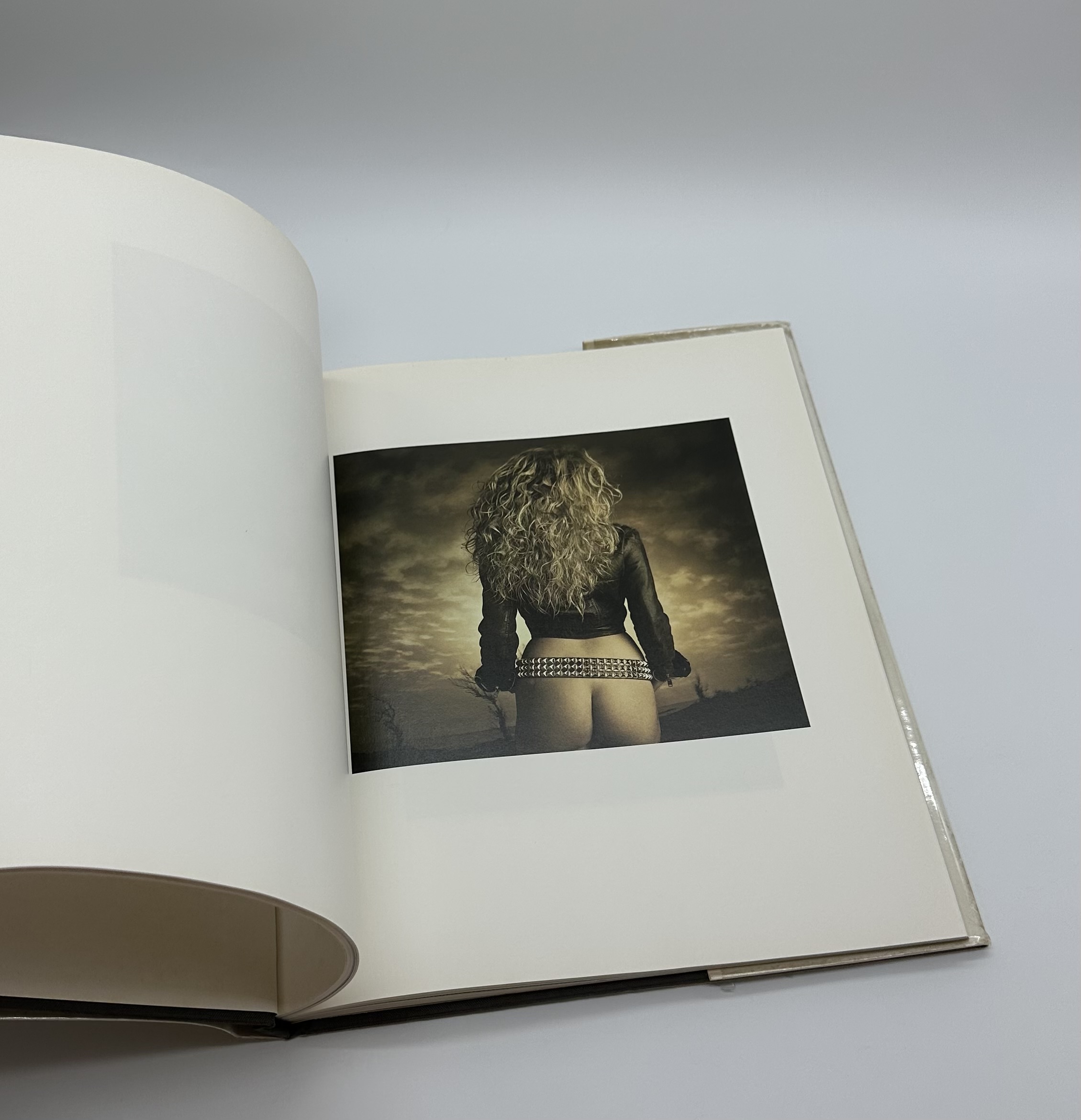 THE DARK SUMMER - 画像 (4)