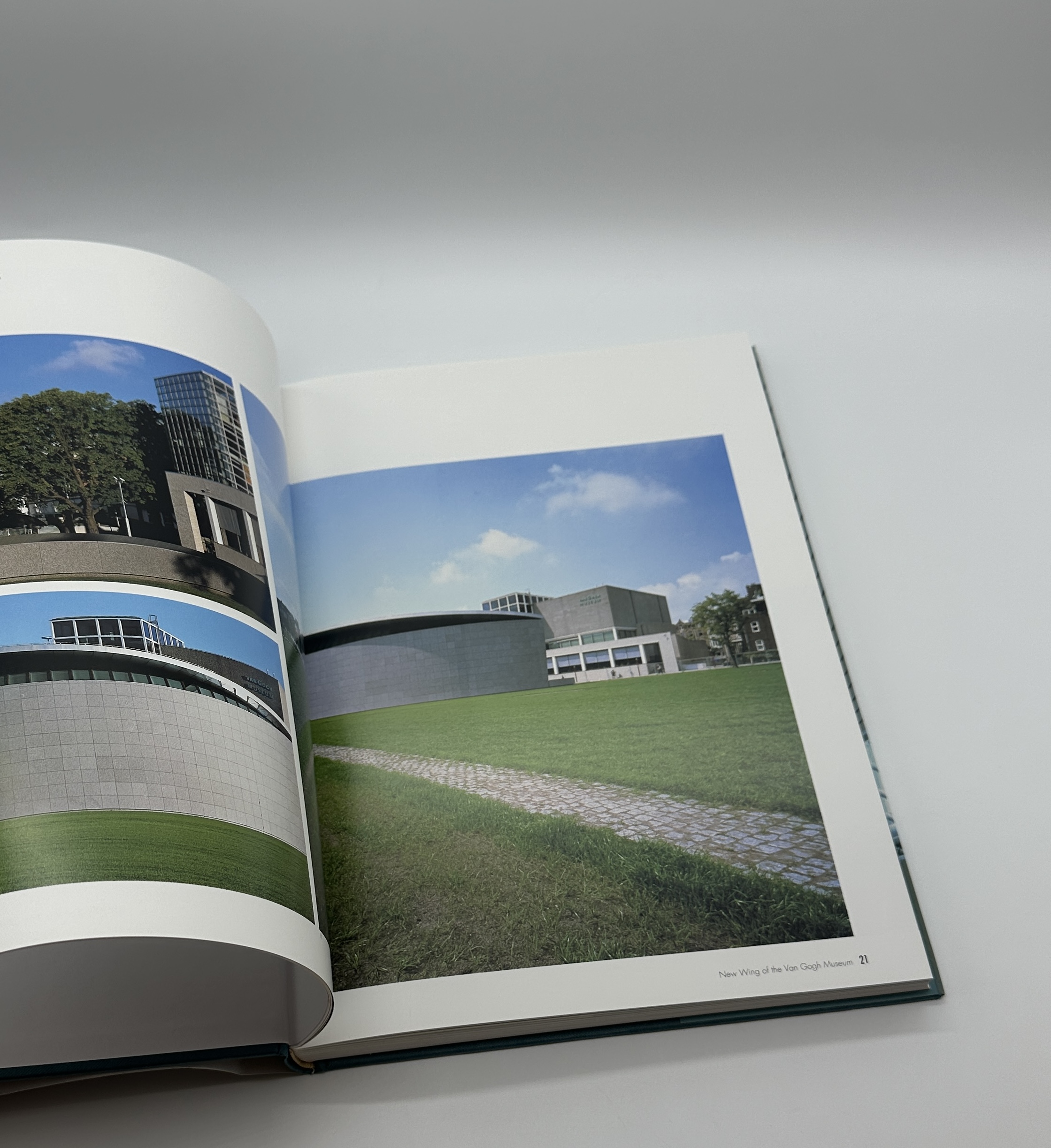 KISHO KUROKAWA　architect and associates Selected and Current Works - 画像 (2)