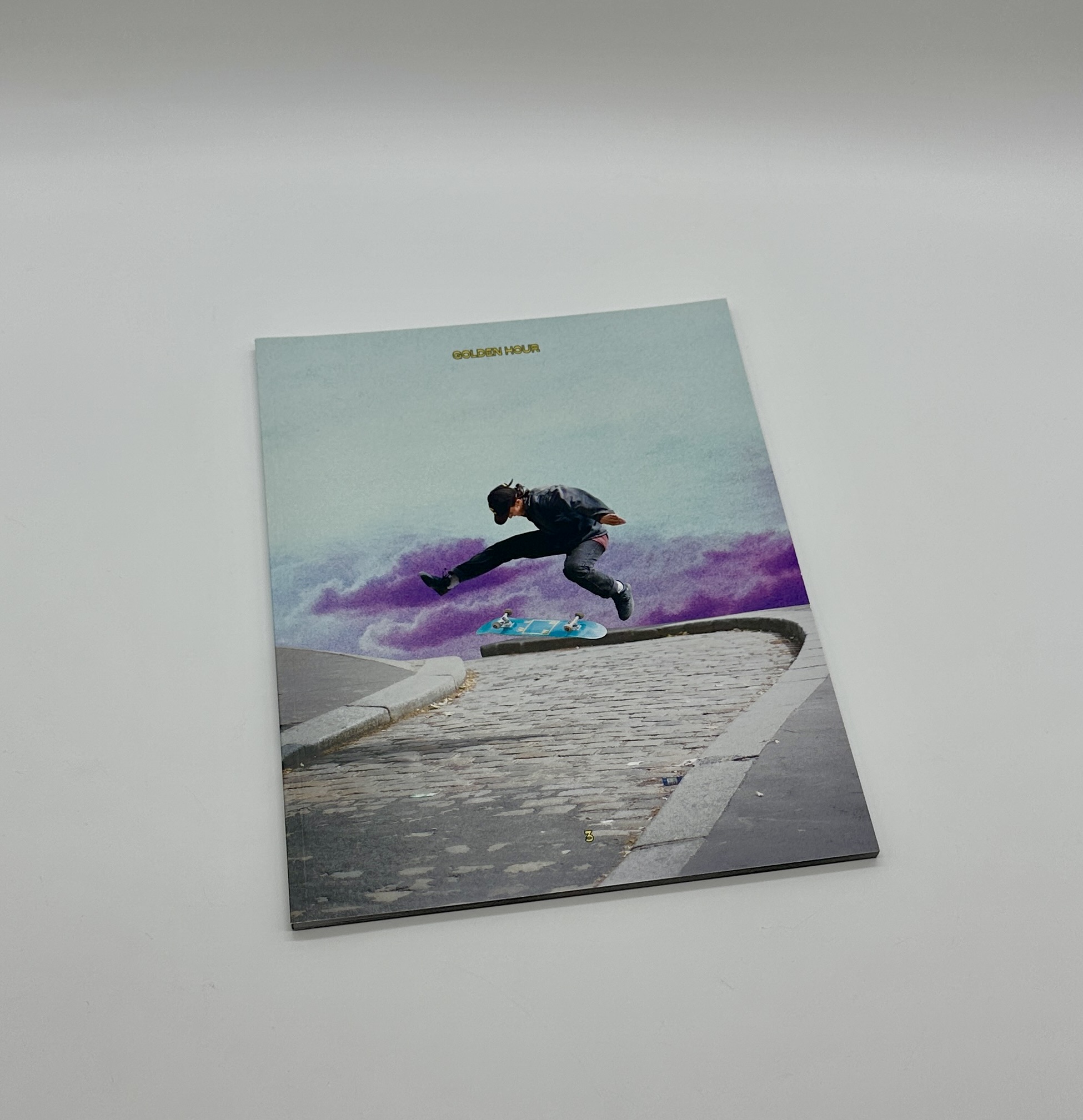 GOLDEN HOUR issue #3 - 画像 (1)