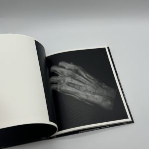 「署名入」巡る犬 - 画像 (5)