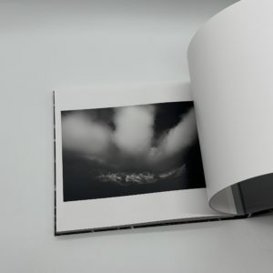 「署名入」生きている大地 - 画像 (2)