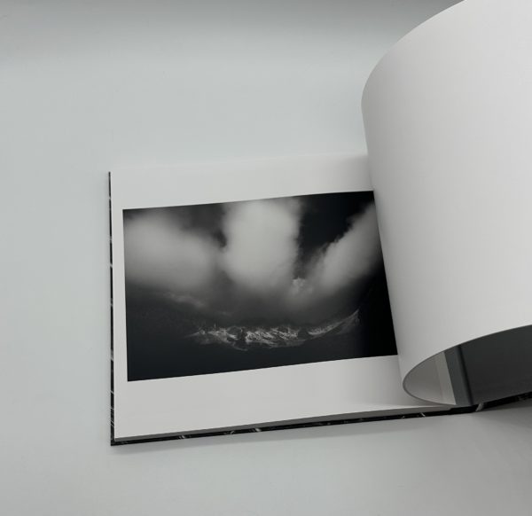 「署名入」生きている大地