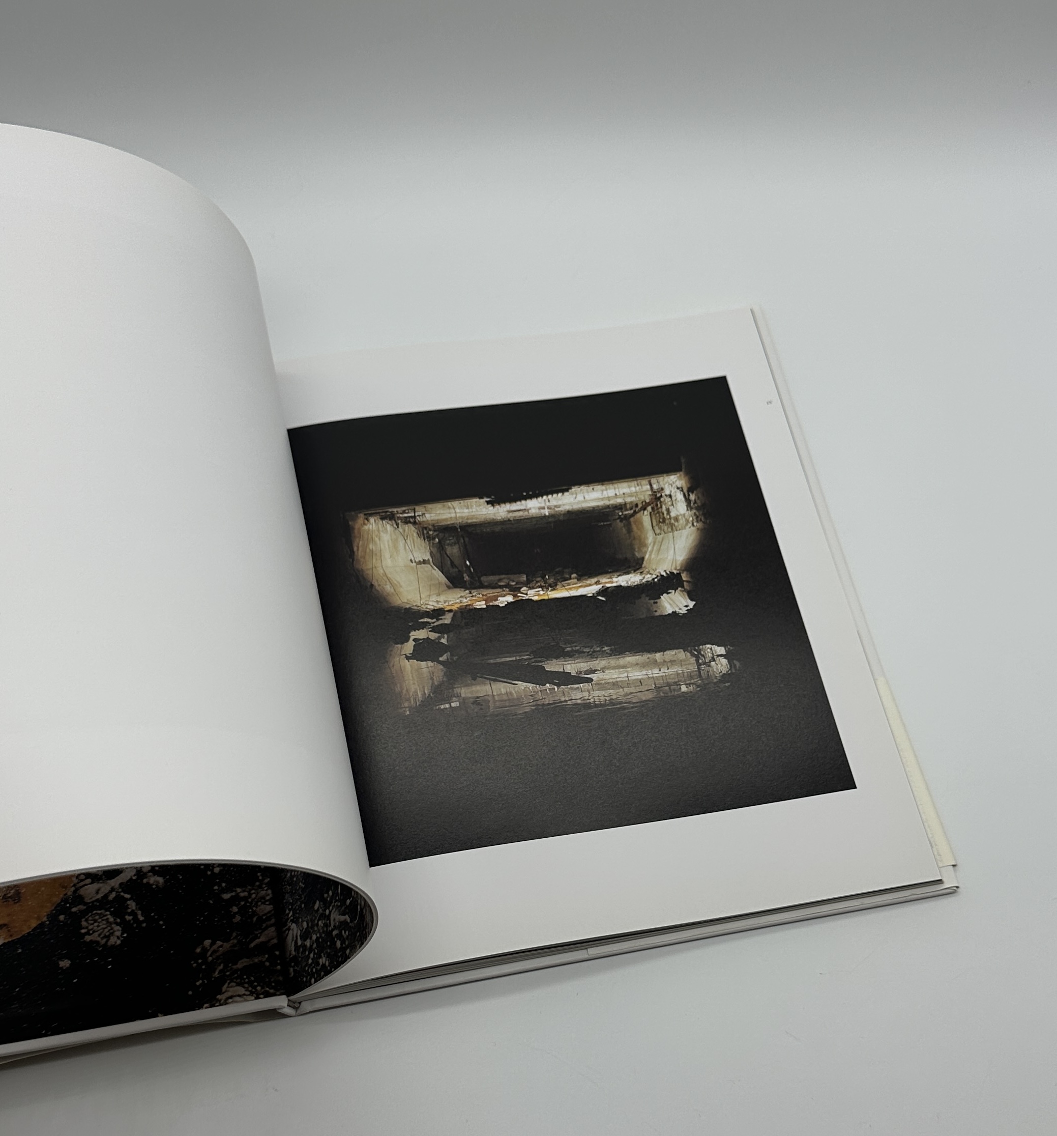 アンダーグラウンド - 画像 (2)