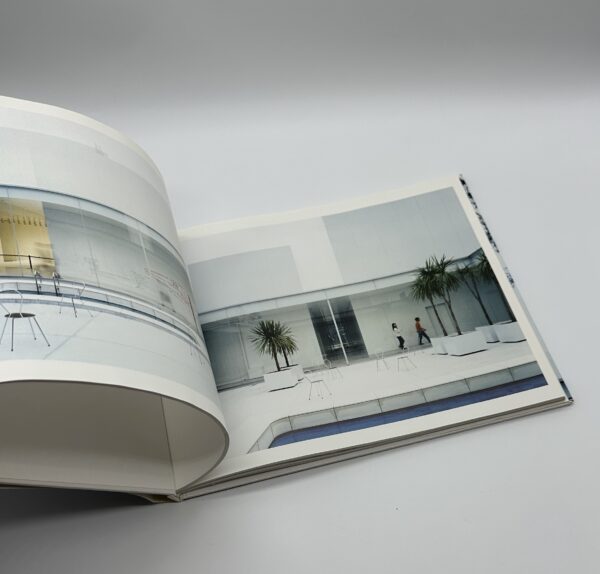 妹島和世＋西沢立衛/SANAA