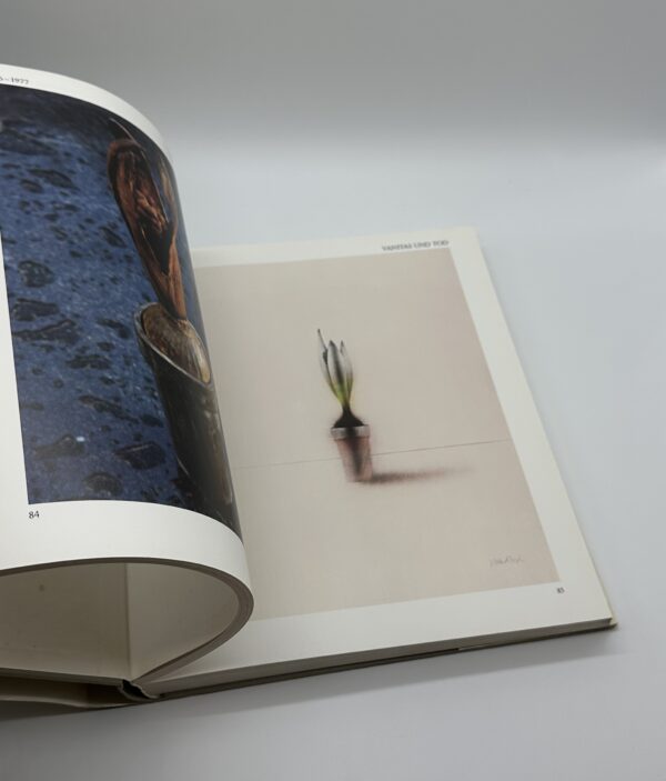 SKULPTURE UND OBJEKTE