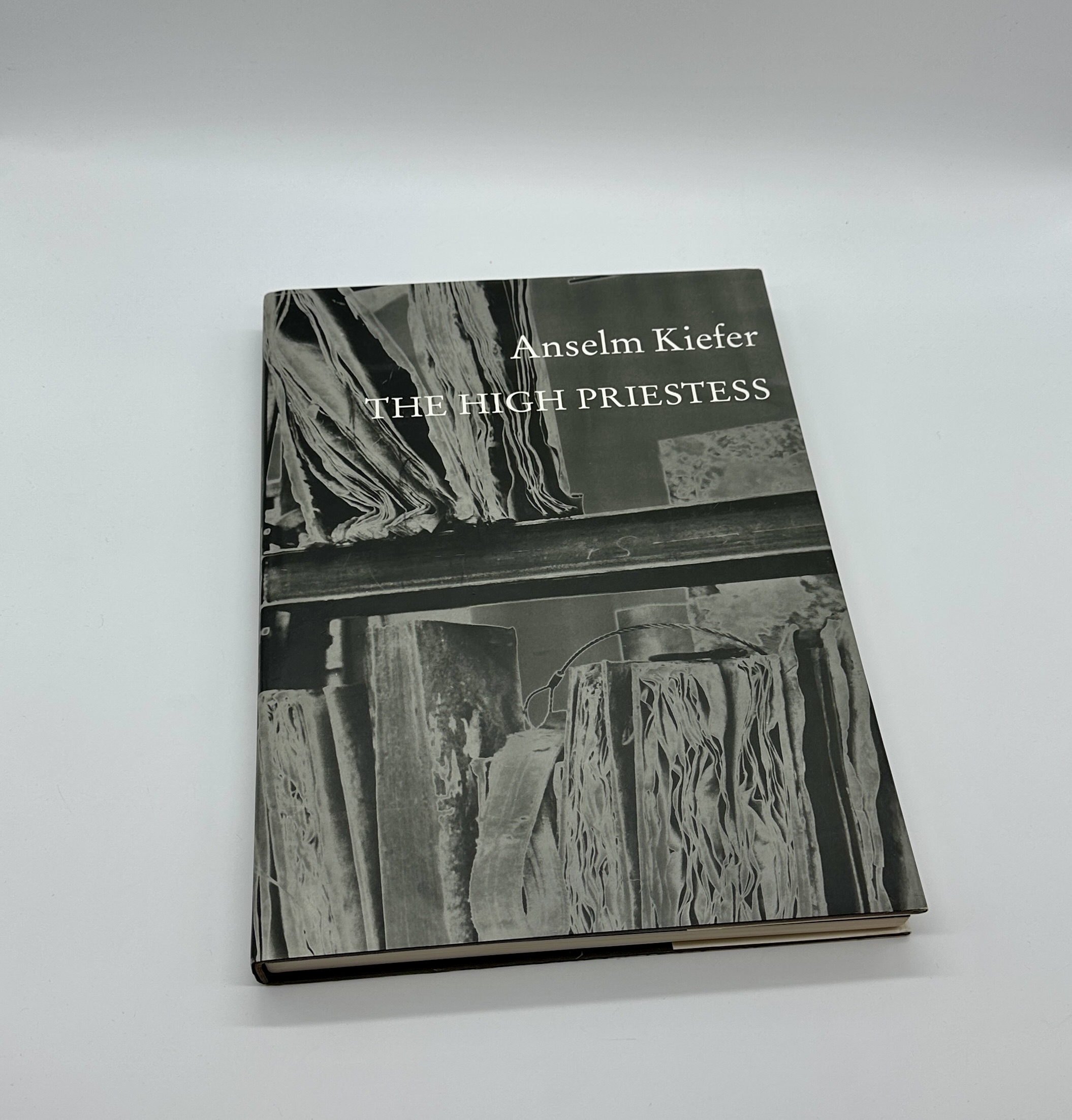 THE HIGH PRIESTESS - 画像 (1)