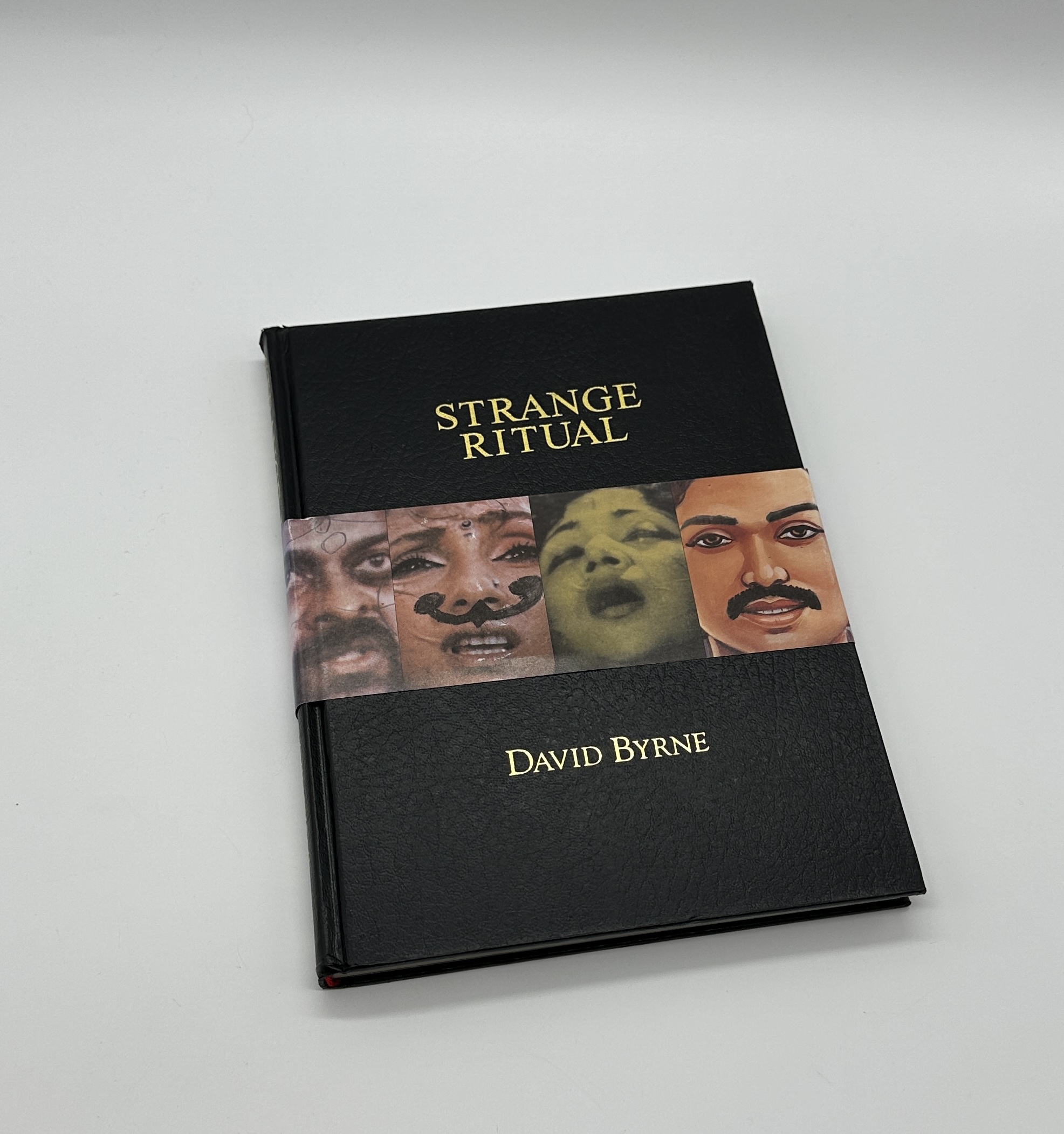 STRANGE RITUAL - 画像 (1)