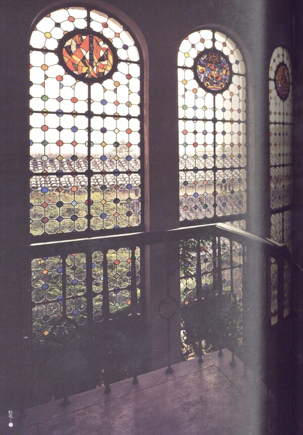 建築紅花青鳥図